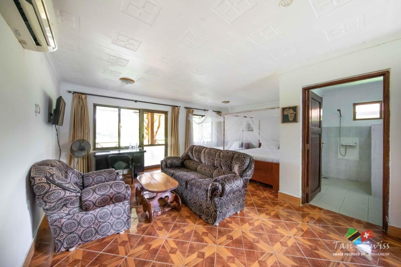 Tan-Swiss Lodge Mikumi المظهر الخارجي الصورة